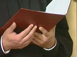 В Татарстане полицейский арестован по подозрению в групповом изнасиловании В Татарстане полицейский арестован по подозрению в групповом изнасиловании