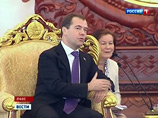 В Лаосе начал работу саммит АSEM с участием Медведева. Ради него выгнали несколько сотен фермеров
В Лаосе начал работу саммит АSEM с участием Медведева. Ради него выгнали несколько сотен фермеров