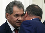 После того, как Сердюков подал заявление об отставке, премьер-министром на утверждение президенту были внесены проекты указов об освобождении Анатолия Сердюкова от должности министра обороны и назначении на этот пост Сергея Шойгу После того, как Сердюков подал заявление об отставке, премьер-министром на утверждение президенту были внесены проекты указов об освобождении Анатолия Сердюкова от должности министра обороны и назначении на этот пост Сергея Шойгу