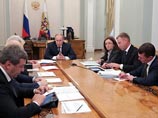 Путин раскритиковал губернаторов за "подкручивание" зарплат учителям: "Я вас этому не учил"