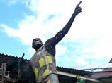 В Берлине установлена скульптура шестикратного олимпийского чемпиона и многократного рекордсмена мира в спринтерском беге ямайца Усэйна Болта, полностью сделанная из металлических шурупов и болтов