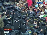 "Болотный" фигурант Лузянин осужден за "раздевание" полицейского и баррикады из туалетов "Болотный" фигурант Лузянин осужден за "раздевание" полицейского и баррикады из туалетов