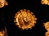 ФОТО: в Болгарии обнаружили золотые сокровища "семьи Александра Македонского"
