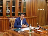 Глава Ингушетии Юнус-Бек Евкуров, комментируя скандальные обвинения со стороны чеченского лидера Рамзана Кадырова в дружбе с боевиками, в интервью телеканалу "Дождь" призвал его "одуматься" и "прекратить ненужные перепалки" Глава Ингушетии Юнус-Бек Евкуров, комментируя скандальные обвинения со стороны чеченского лидера Рамзана Кадырова в дружбе с боевиками, в интервью телеканалу "Дождь" призвал его "одуматься" и "прекратить ненужные перепалки"
