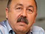 Валерий Газзаев сменил своего сына на посту главного тренера "Алании" Валерий Газзаев сменил своего сына на посту главного тренера "Алании"
