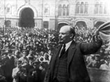 Демушкин выступает, как он сам выразился, "юридическим координатором" и собирается добиваться суда "над Лениным, Троцким и большевизмом"
