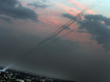 Бойцы вооруженного крыла исламского движения "Хамас" поразили ракетой корабль израильских ВМС в бухте Газы. Об этом, как передает ИТАР-ТАСС, сообщил иранский спутниковый телеканал "Аль-Алям"
