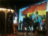 Депутата Милонова потрясли питерские школьники - танцуют на фоне неправильной радуги под Army of lovers