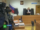 Суд отказался взять Самуцевич в дело об "экстремистском" панк-ролике, а адвокаты объявили ее продажной предательницей Суд отказался взять Самуцевич в дело об "экстремистском" панк-ролике, а адвокаты объявили ее продажной предательницей
