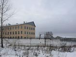 Панк-феминистка Мария Алехина в лагере будет одевать полицейских и плохо питаться из-за вегетарианства Панк-феминистка Мария Алехина в лагере будет одевать полицейских и плохо питаться из-за вегетарианства