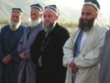 Совет улемов Таджикистан определил, какой должна быть борода у местных мусульман