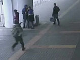 В четверг около 16:30 трое неизвестных на выходе из терминала А аэропорта "Внуково" совершили разбойное нападение