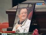 Петербург простился с Борисом Стругацким, в честь братьев назовут Центр современной литературы и книги Петербург простился с Борисом Стругацким, в честь братьев назовут Центр современной литературы и книги