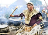 Президент ЮАР устроил зулусский  ритуал с жертвенными коровами, чтобы избраться на второй срок