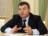 Обвал рейтингов эксперты объяснили просчетом с отставкой Анатолия Сердюкова