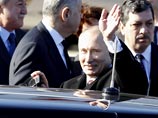 Последние недели подогреваются слухи о серьезной болезни президента России - теперь, любопытствующие вглядываются в фотографии и видеозаписи из Турции, чтобы найти какое-либо зримое подтверждение или опровержение Последние недели подогреваются слухи о серьезной болезни президента России - теперь, любопытствующие вглядываются в фотографии и видеозаписи из Турции, чтобы найти какое-либо зримое подтверждение или опровержение