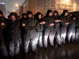 Полиция также "отмечает" день 5 декабря: на Чистых прудах усилены меры безопасности
