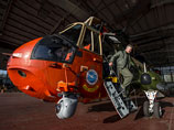 В спасательной операции в северном море задействованы вертолеты, самолеты и два корабля