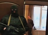 В СК заявили, что обыск у Костомарова был "по нормам УПК", а комментарий "подрывает авторитет органов" В СК заявили, что обыск у Костомарова был "по нормам УПК", а комментарий "подрывает авторитет органов"