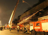 В Петербурге сгорел склад. Спасатели разбирают завалы после пожара высшей степени сложности