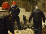 В момент ЧП на строительстве четырехэтажного дома по улице Чехова работали, по последним данным, 30 человек