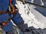 Мост Titlis Cliff Walk расположен на горе Титлис на высоте более трех тысяч метров над уровнем моря. Считается, что это самый высокий подвесной мост в Европе Мост Titlis Cliff Walk расположен на горе Титлис на высоте более трех тысяч метров над уровнем моря. Считается, что это самый высокий подвесной мост в Европе