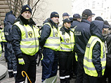 В Латвии полиция задержала мужчину, который нападал с ножом на прохожих: шесть пострадавших В Латвии полиция задержала мужчину, который нападал с ножом на прохожих: шесть пострадавших