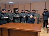 Северокорейских ученых-ракетчиков торжественно накормили и дали новое поручение