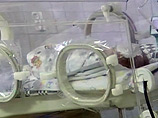 В субботу в 16:30 по местному времени новорожденную под предлогом проведения медпроцедур забрала неизвестная в медицинском халате и маске