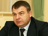 Бывший министр обороны Анатолий Сердюков, вызванный в пятницу на допрос в СКР, достаточно быстро завершил беседу со следователями. Он покинул здание Следственного комитета уже к 11:00 Бывший министр обороны Анатолий Сердюков, вызванный в пятницу на допрос в СКР, достаточно быстро завершил беседу со следователями. Он покинул здание Следственного комитета уже к 11:00