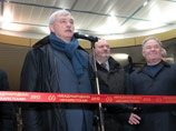 Петербургского губернатора покатали в метро по "выделенной полосе"