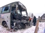 В Новосибирской области столкнулись автобус и автомобиль, 5 погибших