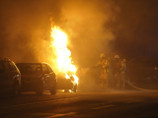 В новогоднюю ночь во Франции сожжено 1193 автомобиля. Об этом сообщил глава МВД страны