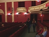Театры предоставят возможность всем желающим заглянуть в обычно недоступные для зрителей части: декорационные и бутафорские цеха, костюмерные, гримерные и другие Театры предоставят возможность всем желающим заглянуть в обычно недоступные для зрителей части: декорационные и бутафорские цеха, костюмерные, гримерные и другие