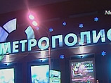Самое громкое происшествие имело место в 23:30 возле торгового центра "Метрополис" на Ленинградском шоссе толпа неизвестных азиатской внешности атаковала сотрудников службы безопасности, охранявших ТЦ Самое громкое происшествие имело место в 23:30 возле торгового центра "Метрополис" на Ленинградском шоссе толпа неизвестных азиатской внешности атаковала сотрудников службы безопасности, охранявших ТЦ