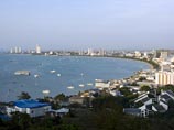 В Таиланде арестованы трое предполагаемых насильников российских туристок В Таиланде арестованы трое предполагаемых насильников российских туристок