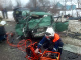 Лобовое столкновение легковых автомобилей ВАЗ-2106 и Mitsubishi Lancer произошло на 414-м километре трассы М-10 "Россия" в районе населенного пункта Киселевка Валдайского района