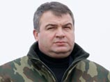 Бывший министр обороны РФ Анатолий Сердюков, который в конце декабря отказался отвечать на вопросы следователей из-за болезни своего адвоката, в пятницу, 11 января, явится на допрос во второй раз