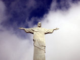Бенедикт XVI облетит знаменитую статую Христа в Рио-де-Жанейро на вертолете