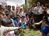 Боливийцы, отстаивая свои права на листья коки, гарантировали, что будут противостоять наркоторговле и злоупотреблению дурманящей травой