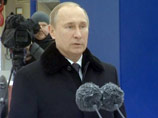 В ходе церемонии имянаречения ледокольного судна, Путин заявил, что "это одно из самых высокотехнологичных судов в мире". Оно создано российскими корабелами совместно с финскими партнерами и способно работать во льдах толщиной 1,7 метра В ходе церемонии имянаречения ледокольного судна, Путин заявил, что "это одно из самых высокотехнологичных судов в мире". Оно создано российскими корабелами совместно с финскими партнерами и способно работать во льдах толщиной 1,7 метра