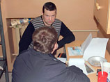 Оппозиционера Леонида Развозжаева доставили в СИЗО города Ангарск, где его будут допрашивать по делу о разбойном нападении, совершенном в этом городе в 1997 году