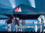 Самолет был представлен широкой общественности еще несколько лет назад, однако его испытания неоднократно откладывались Самолет был представлен широкой общественности еще несколько лет назад, однако его испытания неоднократно откладывались