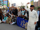Исламабад сотрясают  акции протеста, направленные на отставку правительства Пакистана. Премьер-министр ожидает ареста