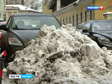 На Москву обрушился трехдневный снегопад, пробки стремительно растут