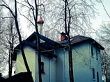 "Священник Димитрий Свердлов за самовольное оставление прихода запрещается в священнослужении на 5 лет и почисляется за штат", - говорится в указе митрополита Крутицкого и Коломенского Ювеналия "Священник Димитрий Свердлов за самовольное оставление прихода запрещается в священнослужении на 5 лет и почисляется за штат", - говорится в указе митрополита Крутицкого и Коломенского Ювеналия