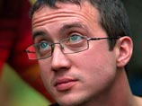 Член незарегистрированной партии "Другая Россия" Александр Долматов, попросивший, но не дождавшийся политического убежища в Нидерландах, покончил с собой в центре для беженцев страны, сообщает "Газета.ру" со ссылкой на Ассоциацию адвокатов России за права Член незарегистрированной партии "Другая Россия" Александр Долматов, попросивший, но не дождавшийся политического убежища в Нидерландах, покончил с собой в центре для беженцев страны, сообщает "Газета.ру" со ссылкой на Ассоциацию адвокатов России за права