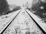 Выпавший из поезда пассажир пробежал за ним семь километров по морозу