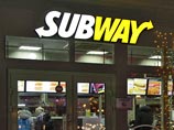 Посетители ресторанов фаст-фуда Subway измерили сэндвичи: они оказались короче, чем заявлено в меню Посетители ресторанов фаст-фуда Subway измерили сэндвичи: они оказались короче, чем заявлено в меню
