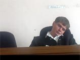 Зампредседателя Благовещенского горсуда Евгений Махно заснул в зале суда прямо во время заседания, а впоследствии приговорил подсудимого к пяти годам лишения свободы Зампредседателя Благовещенского горсуда Евгений Махно заснул в зале суда прямо во время заседания, а впоследствии приговорил подсудимого к пяти годам лишения свободы